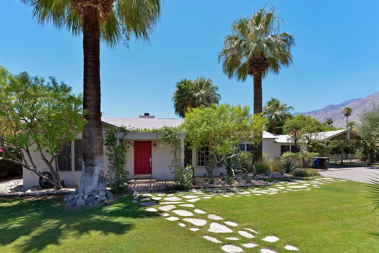 Villa Cristine - Spanish Style Palm Springs Villa
